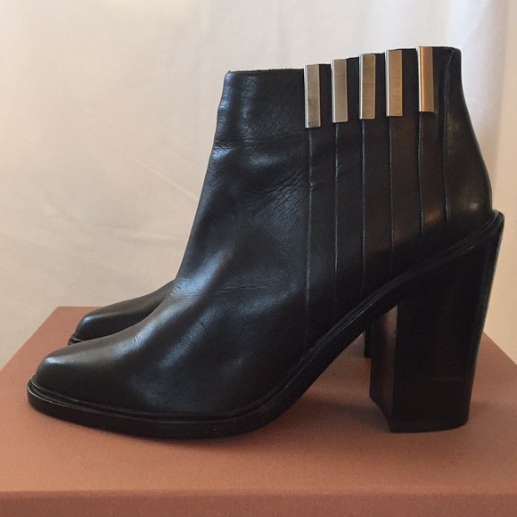 L.A.M.B Todd Leather Ankle Boot Bootie Black - Picture 3 of 8